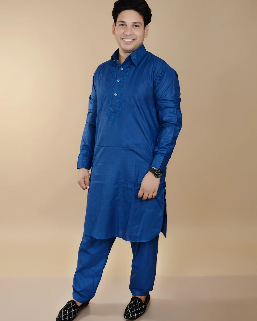 Kurtis & ethnic wear store on Trozly